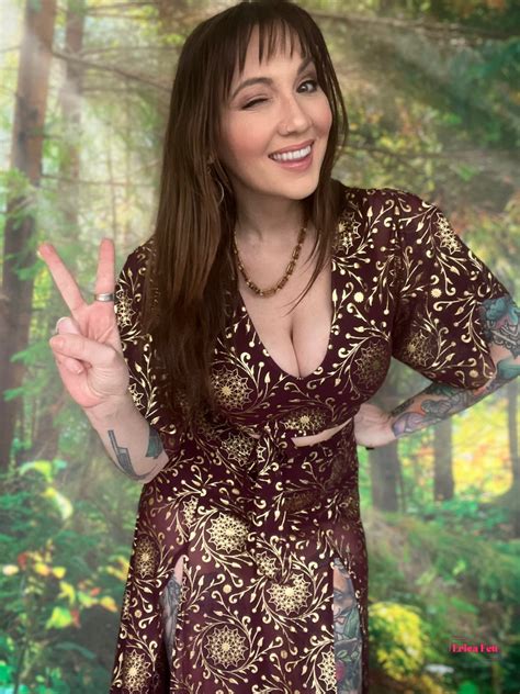 Erica Fett's Life Path Number is 1 as per numerology, she is a purposeful and a goal-oriented person. . Erica fett leaks